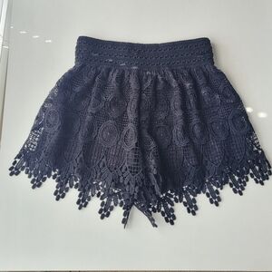Stella Luce Black Crochet Lace Shorts – Size S